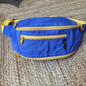 Eddie Bauer retro expandable Blue and Yellow 80’s Belt Bag Fanny pack